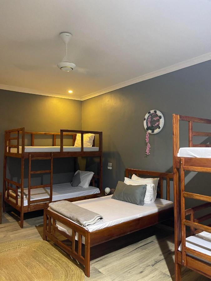 Uroa Getaway Bed & Breakfast Exterior photo